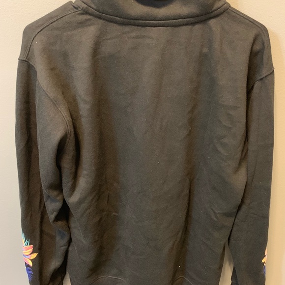 PINK Victoria’s Secret Pullover - Picture 3 of 3